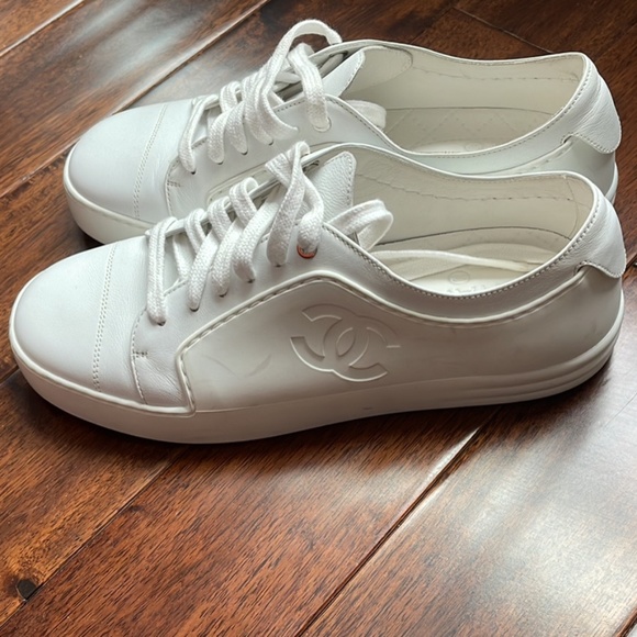 CHANEL Sneakers for Women - Poshmark